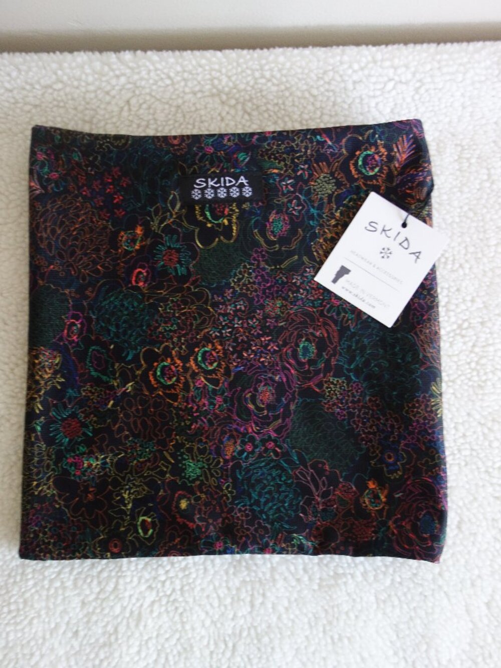 NWT SKIDA Black Floral Print Neck Gaiter Warmer